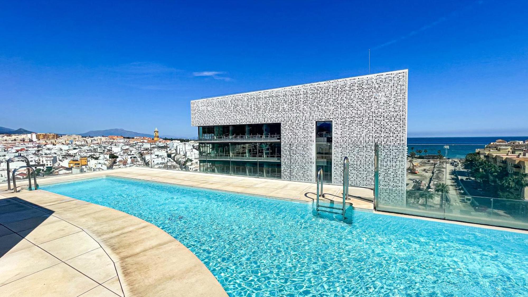 Infinity Estepona Centro Exterior foto